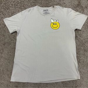 Peanuts White T-Shirt with Yellow Smiley Graphic D-46